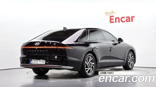 Hyundai Grandeur GN7 — Фото автомобиля 2