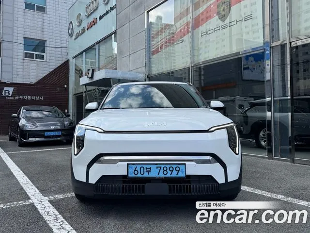 Kia EV3 — Фото автомобиля 3