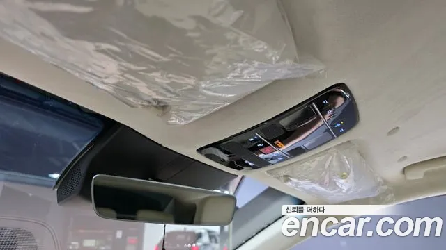 Hyundai Grandeur Grandeur (GN7) 2.5 Бензин 2WD — Фото автомобиля 28