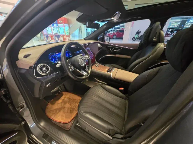 Mercedes-Benz EQS SUV — Фото автомобиля 5
