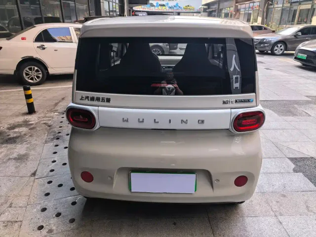 Wuling Hongguang Mini EV — Фото автомобиля 9