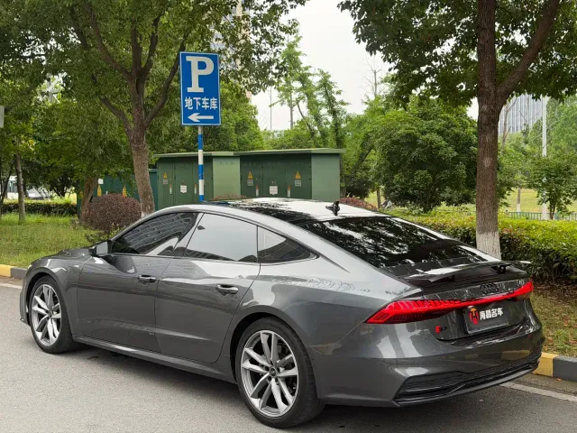 Audi A7 — Фото автомобиля 4