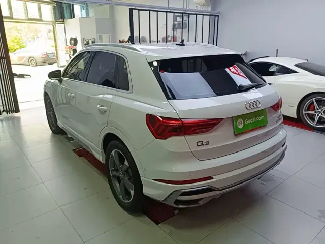 Audi Q3 — Фото автомобиля 22