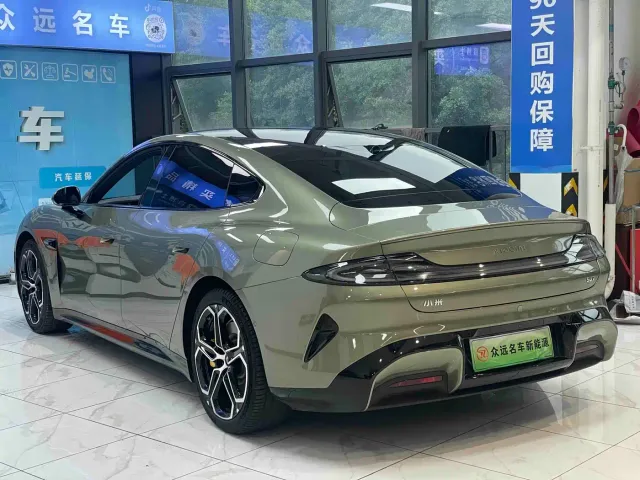 Xiaomi SU7 — Фото автомобиля 5