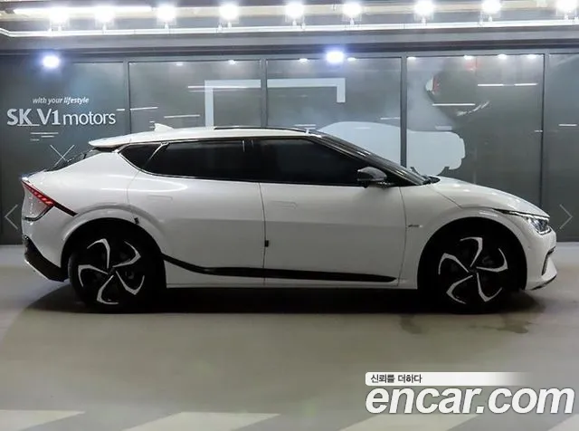 Kia EV6 — Фото автомобиля 3