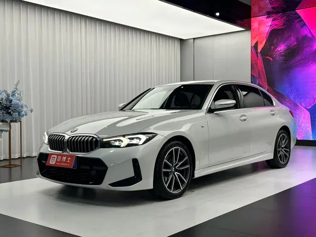 Фотография автомобиля — BMW 3 Series
