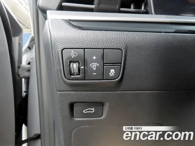 Kia K5 Generation 3 — Фото автомобиля 15