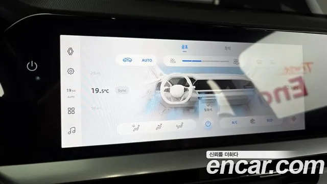 Renault-KoreaSamsung Grand Koleos Grand Koleos 2.0 Iconic 2WD — Фото автомобиля 16