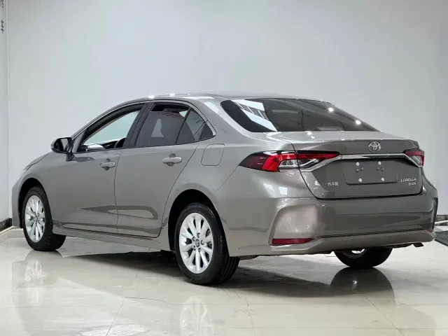 Toyota Corolla — Фото автомобиля 6