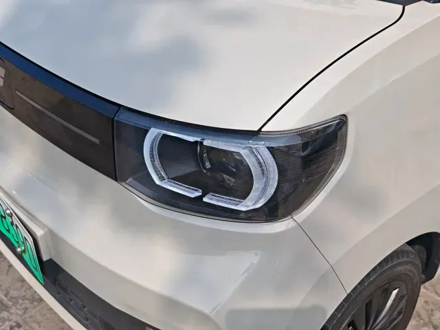 Wuling Hongguang Mini EV — Фото автомобиля 12