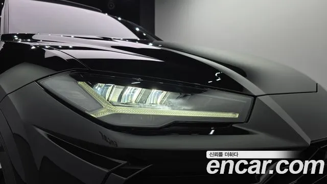 Lamborghini Urus — Фото автомобиля 7