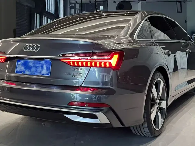 Audi A6L — Фото автомобиля 5