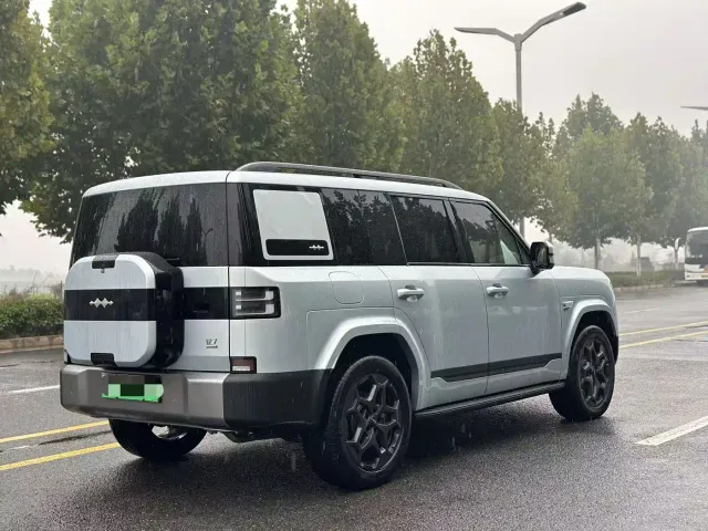 BYD FangChengBao Titanium 7 — Фото автомобиля 7