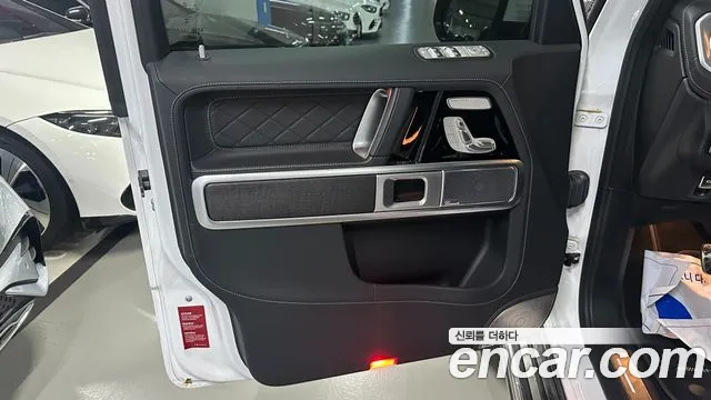 Mercedes-Benz G-Class — Фото автомобиля 14