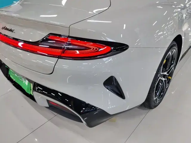 Xiaomi SU7 — Фото автомобиля 7