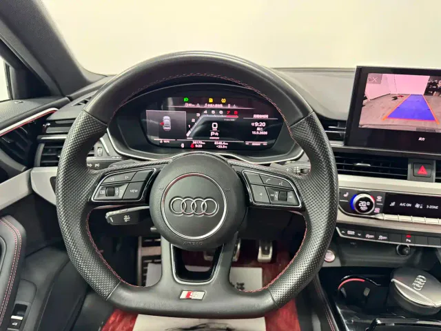 Audi S4 — Фото автомобиля 10