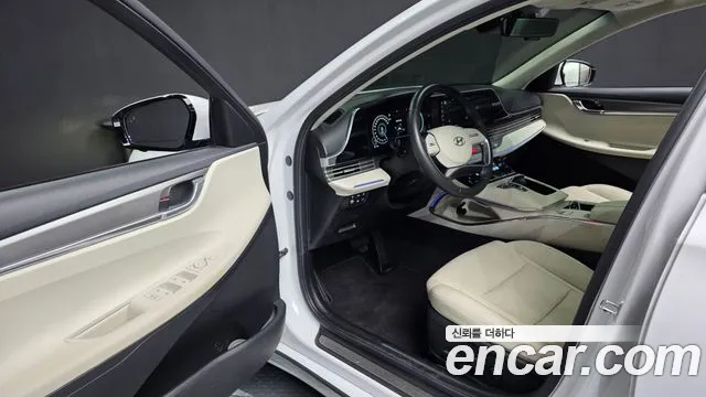 Hyundai Grandeur Grandeur (New) — Фото автомобиля 15