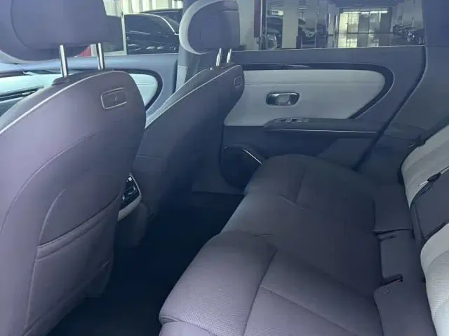 Changan Qiyuan A06 — Фото автомобиля 8