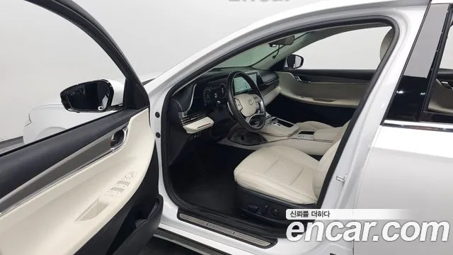 Hyundai Grandeur Новый Grandeur IG — Фото автомобиля 10