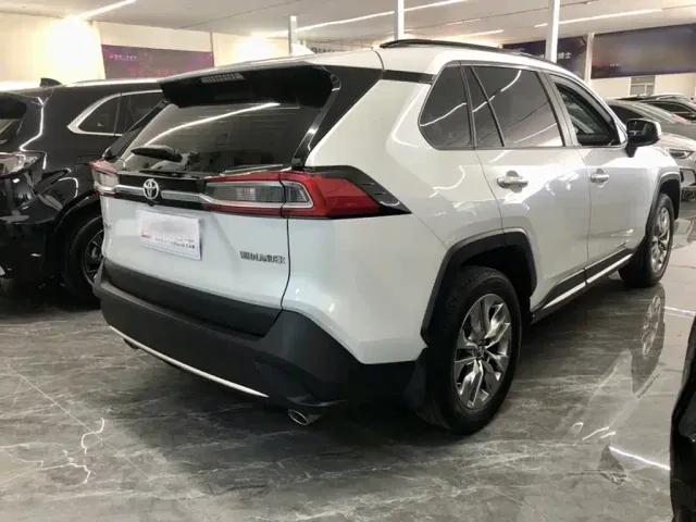 Toyota Wildlander — Фото автомобиля 9
