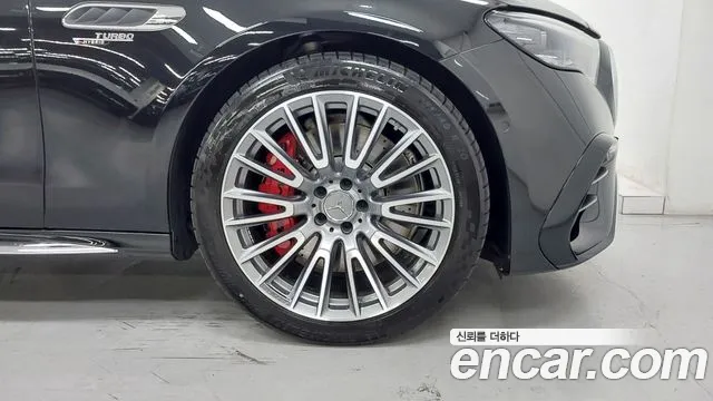 Mercedes-Benz E-Class — Фото автомобиля 5