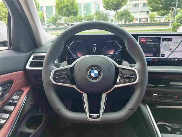 BMW 3 Series — Фото автомобиля 10
