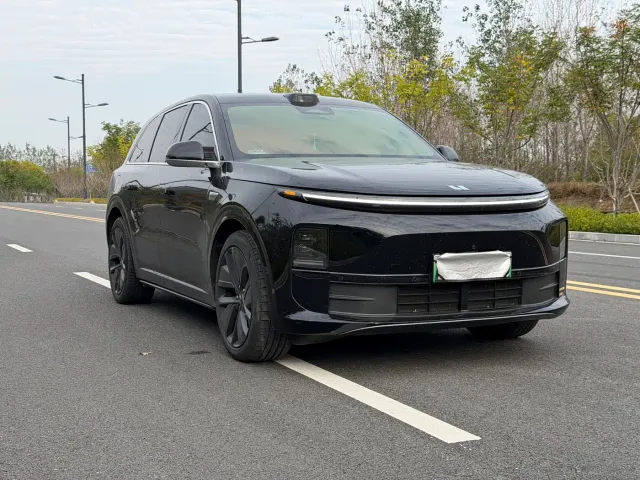 Li Auto L6 — Фото автомобиля 3