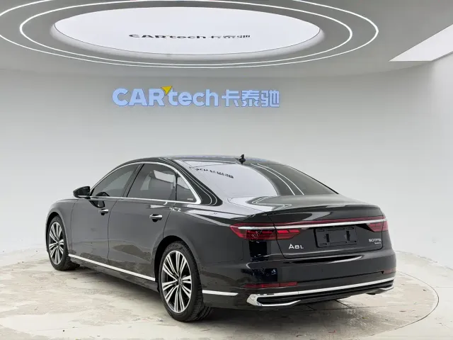 Audi A8 — Фото автомобиля 4