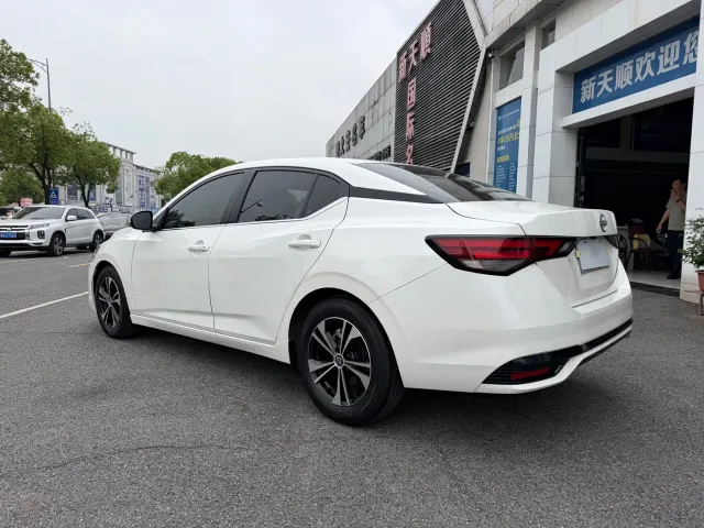 Nissan Sylphy — Фото автомобиля 5