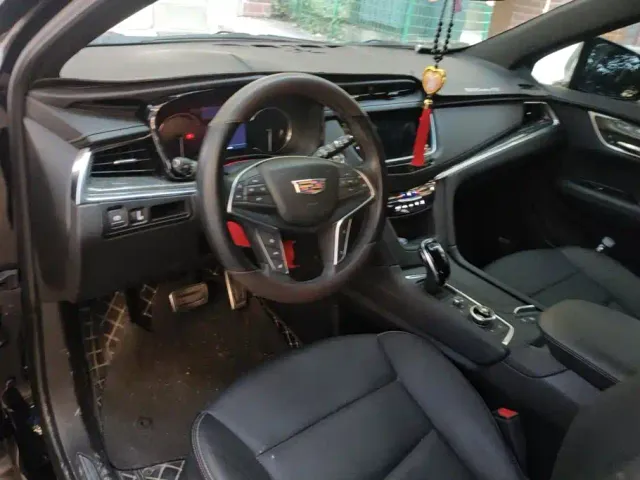 Cadillac XT5 — Фото автомобиля 12