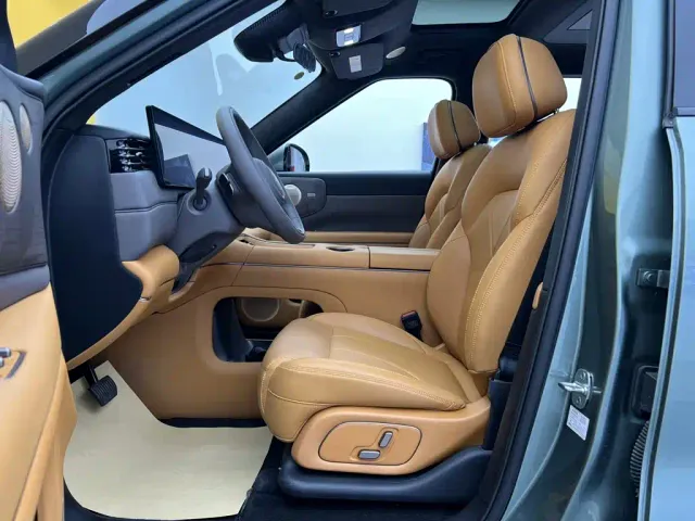 IM Motors LS8 — Фото автомобиля 16