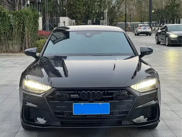 Audi A7L — Фото автомобиля 2
