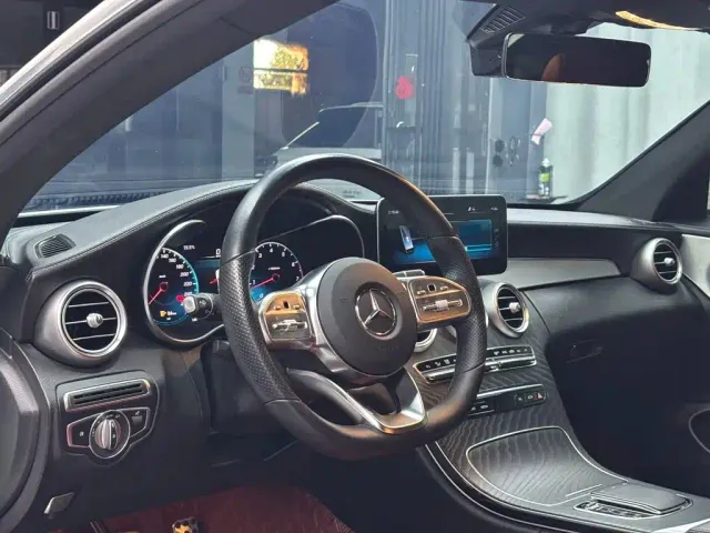 Mercedes-Benz C-Class — Фото автомобиля 6