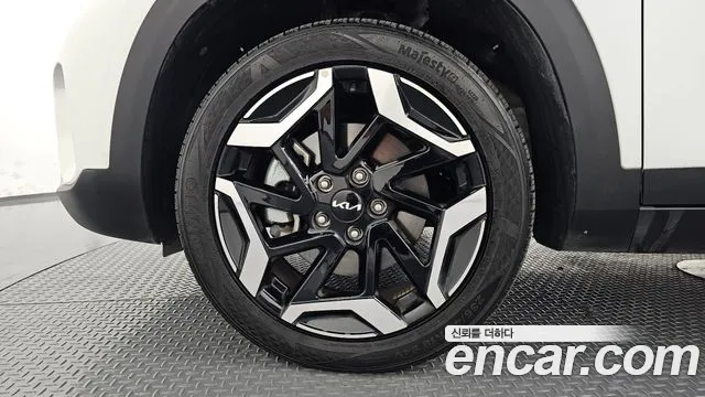 Kia Seltos New — Фото автомобиля 5