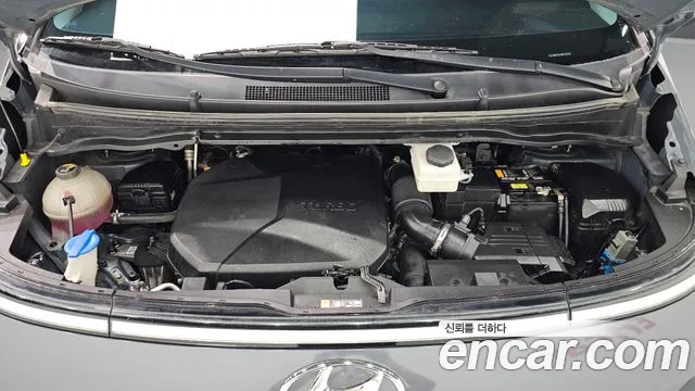 Hyundai Staria — Фото автомобиля 9
