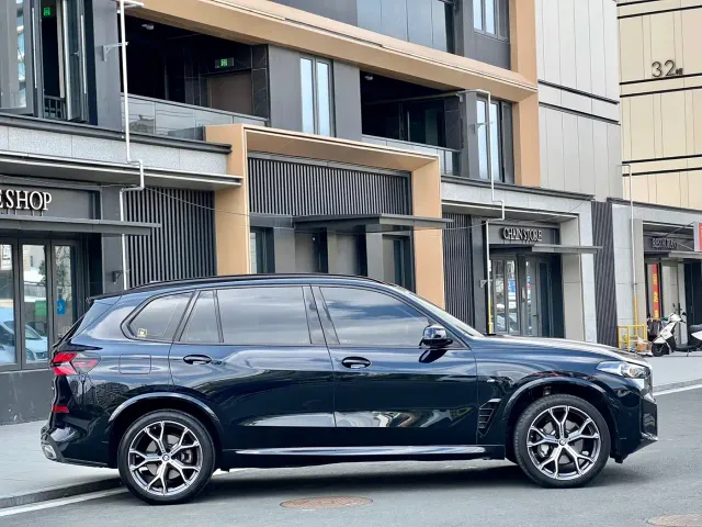 BMW X5 — Фото автомобиля 8