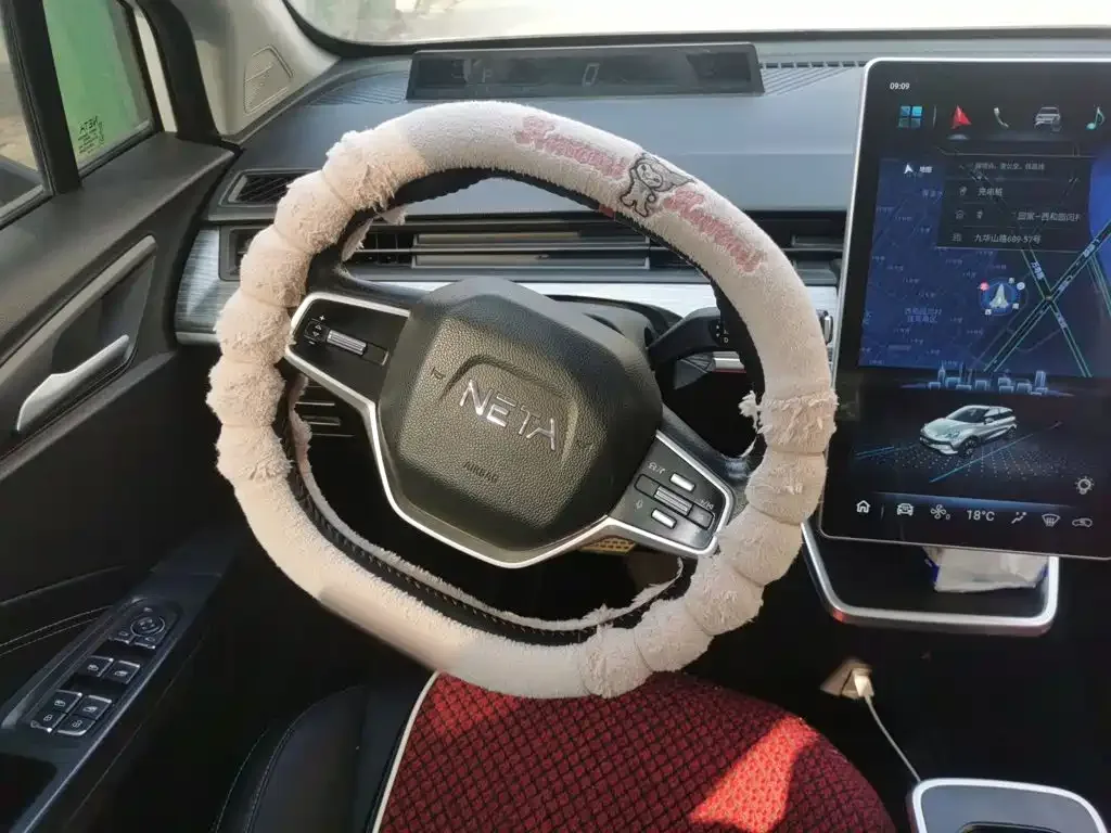 Nezha Auto Nezha V 2022 Trend 400 Lite — Фото автомобиля 11