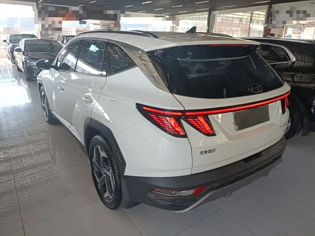 Hyundai Tucson — Фото автомобиля 4