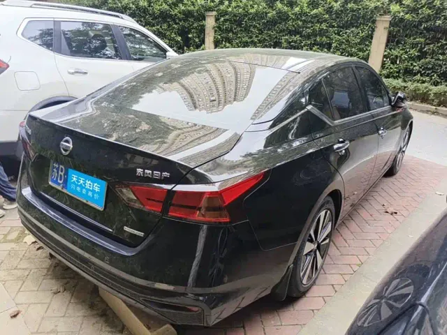 Nissan Teana — Фото автомобиля 2