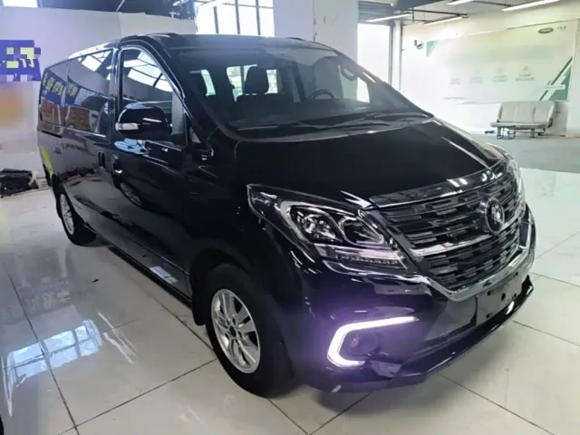 Forthing Fengxing M7 — Фото автомобиля 3