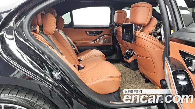 Mercedes-Benz S-Class — Фото автомобиля 11