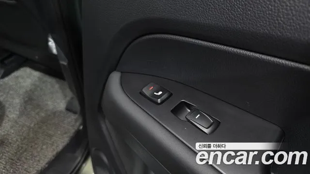 KG_Mobility_Ssangyong Rexton Новый Rexton Sport Khan Дизель 2.2 4WD — Фото автомобиля 19