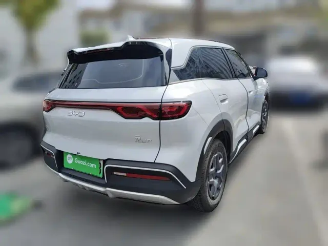 BYD Yuan UP — Фото автомобиля 4