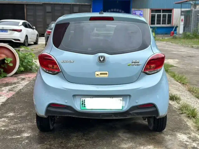 Changan Benben E-Star — Фото автомобиля 8