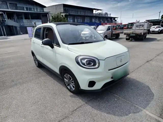 Leapmotor T03 — Фото автомобиля 3