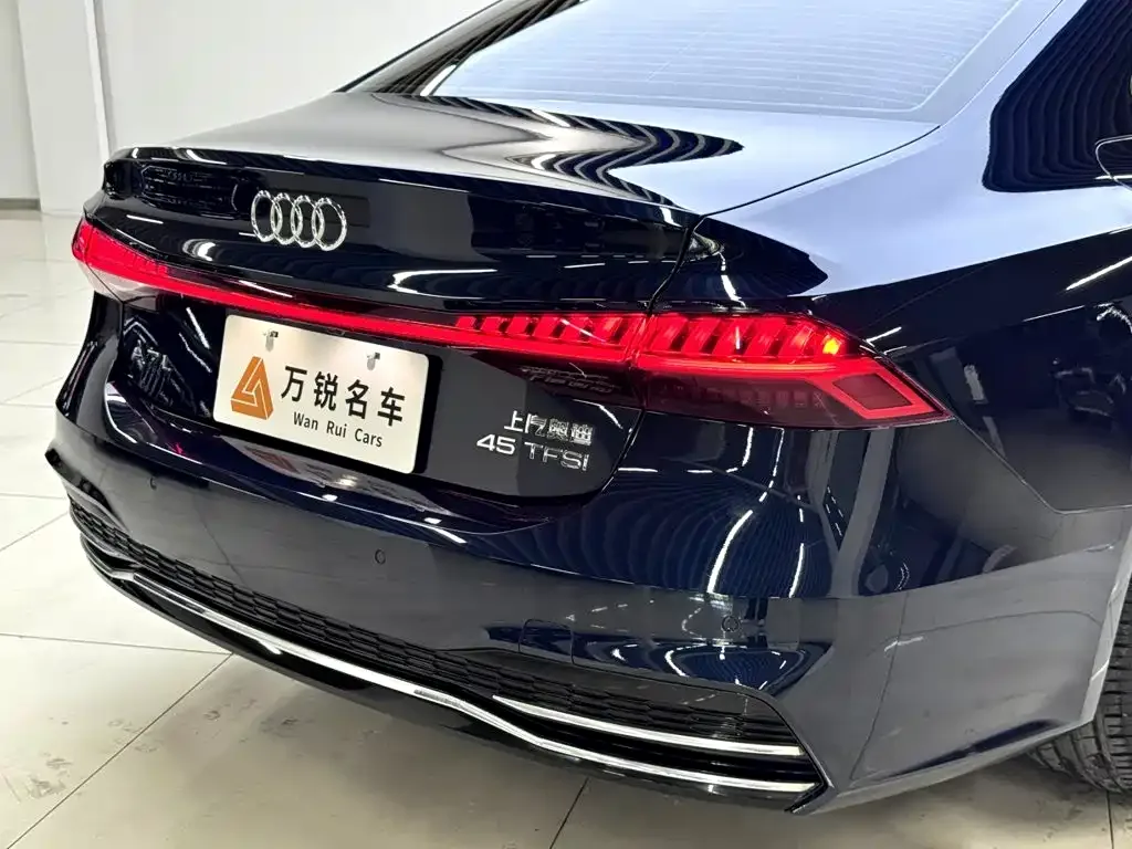 Audi Audi A7L 2024 45TFSI S-line Dream Edition Crystal Package — Фото автомобиля 7