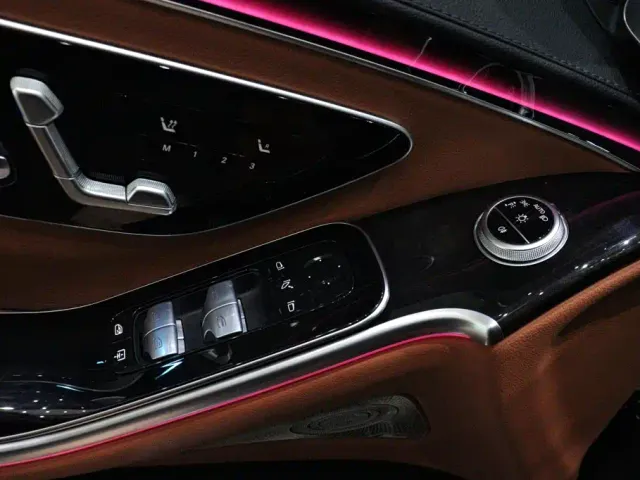 Mercedes-Benz S-Class — Фото автомобиля 22