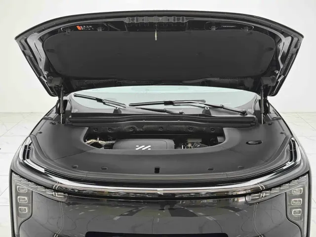 IM Motors LS8 — Фото автомобиля 5