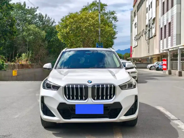 BMW X1 — Фото автомобиля 4