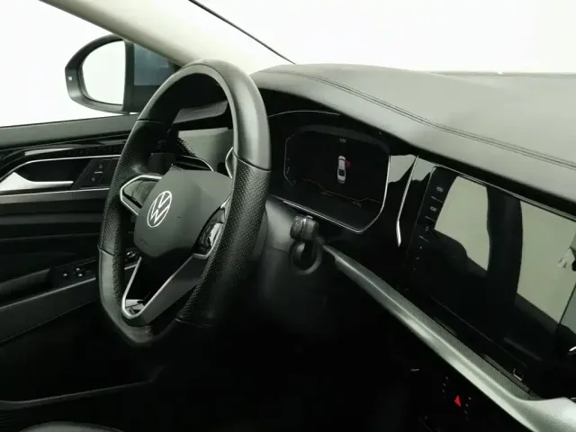 Volkswagen Passat — Фото автомобиля 22